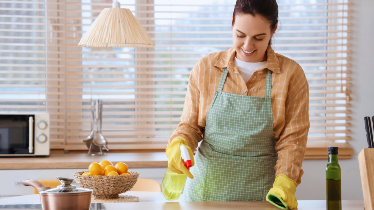 How to Create a Cleaning Schedule for Maximum Efficiency and Consistency